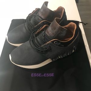 EsseUTesse fringe sneakers sz 38 navy